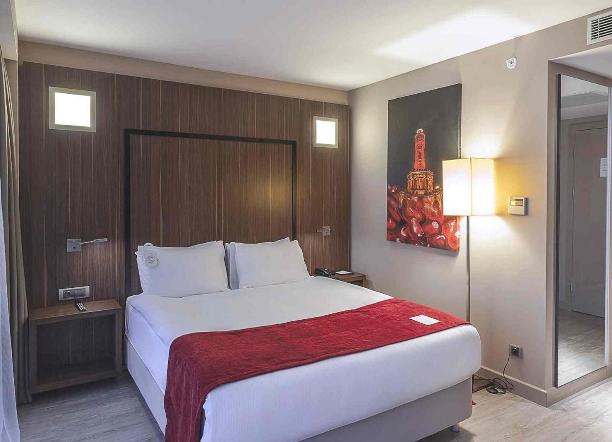 Ramada Encore By Wyndham İzmir Ngoại thất bức ảnh
