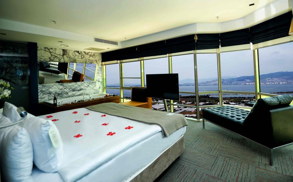 Ramada Encore By Wyndham İzmir Ngoại thất bức ảnh